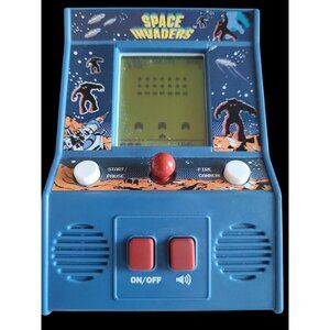 Space Invaders Handheld Electronic Video Game 2016 Edition * C03-o